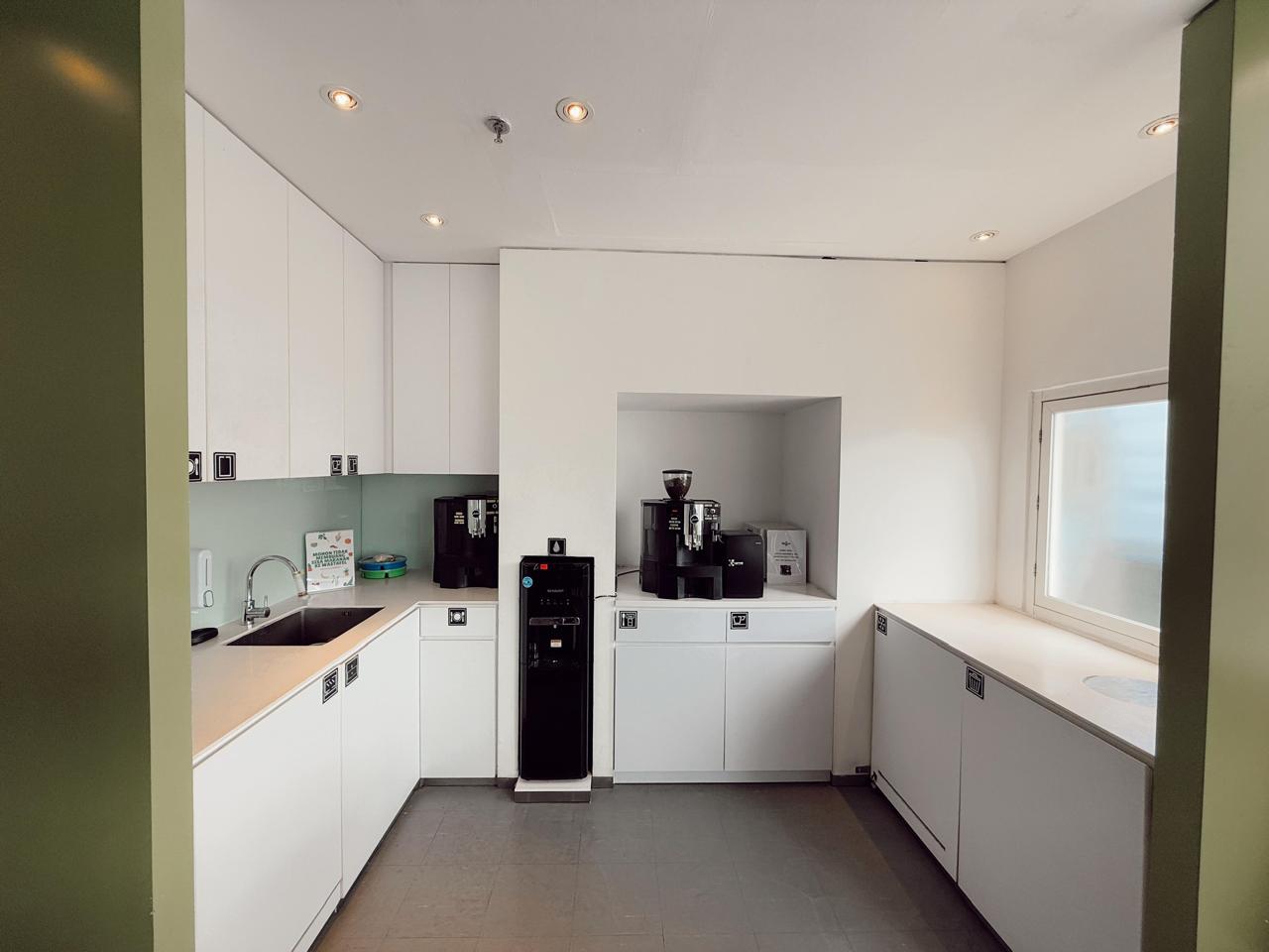 Room Kitchen
